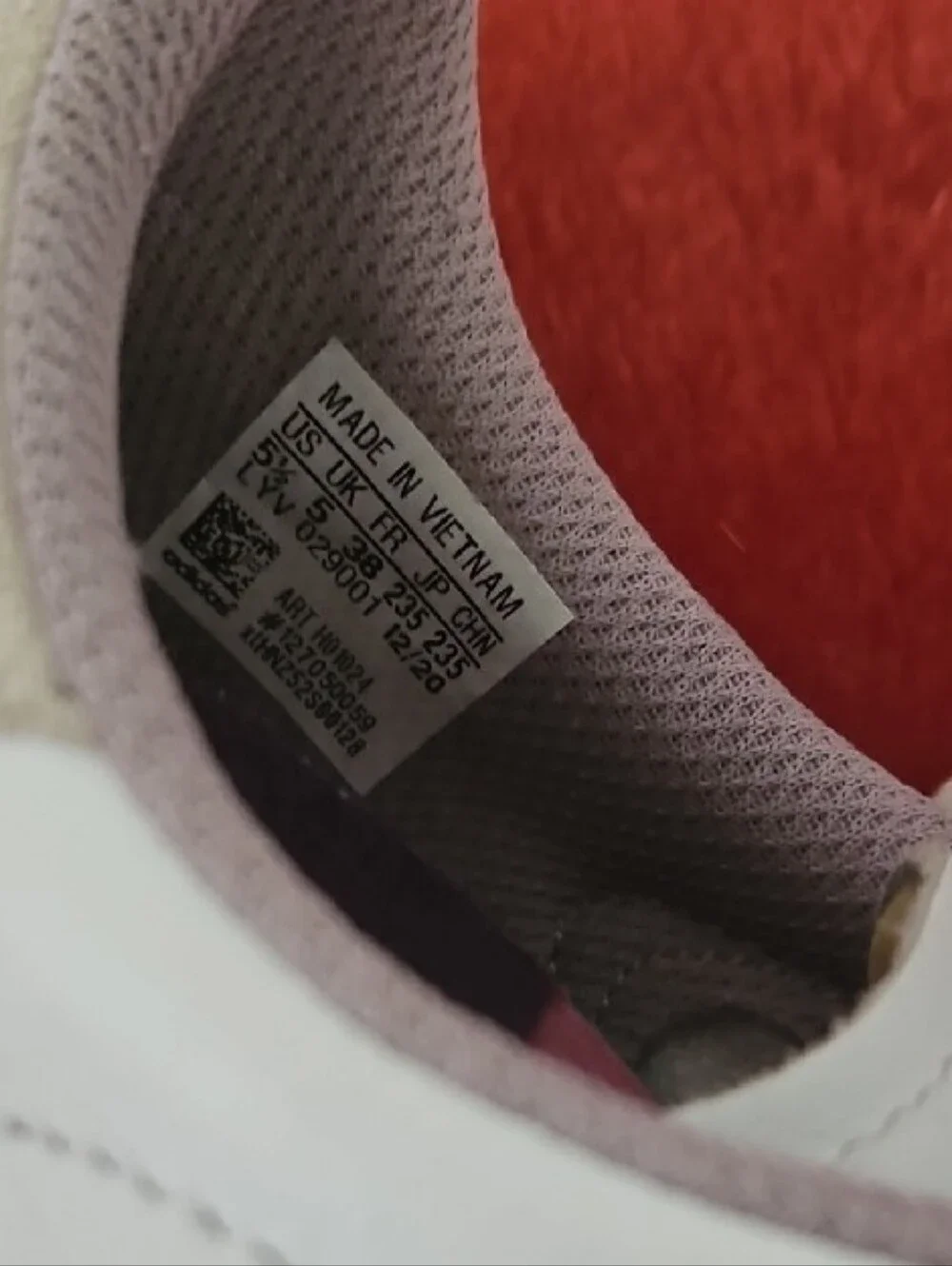 adidas stripes are